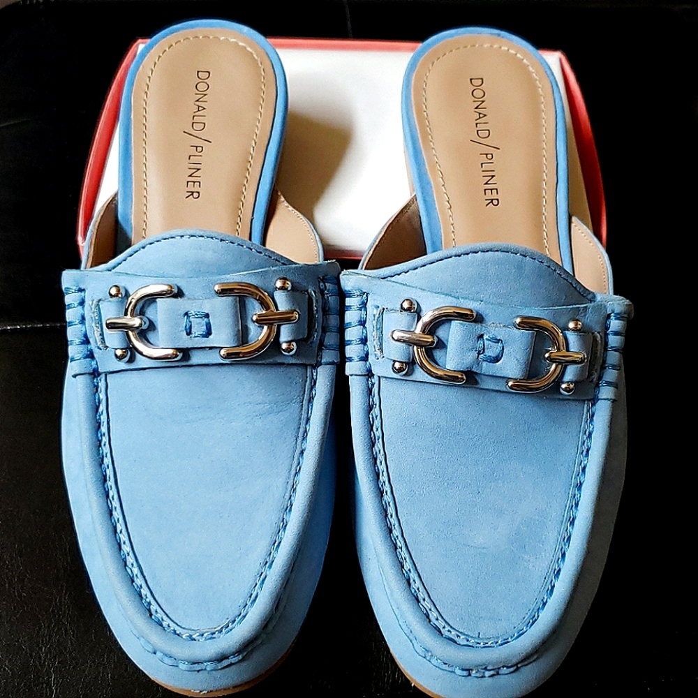 Light blue Donald/Pliner mules/shoes